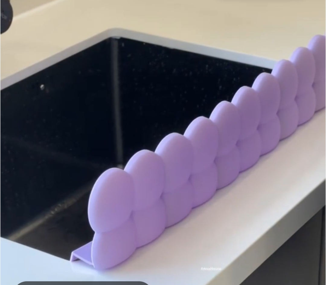 Sink guard ( water locker )